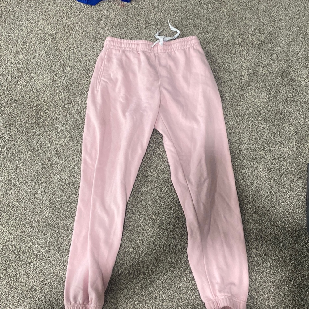 pink sweatpants